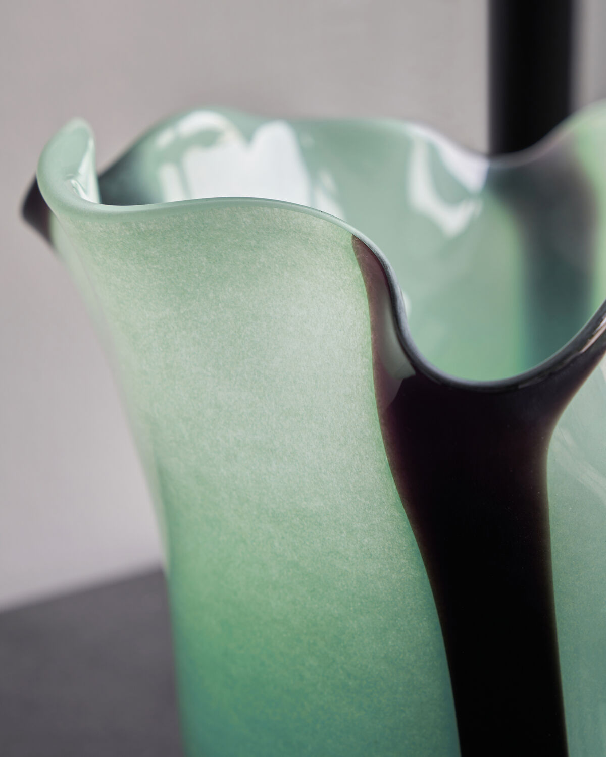 House Doctor Vase Loose – Hellgrün – H: 16.5 cm, dia L: 23 cm