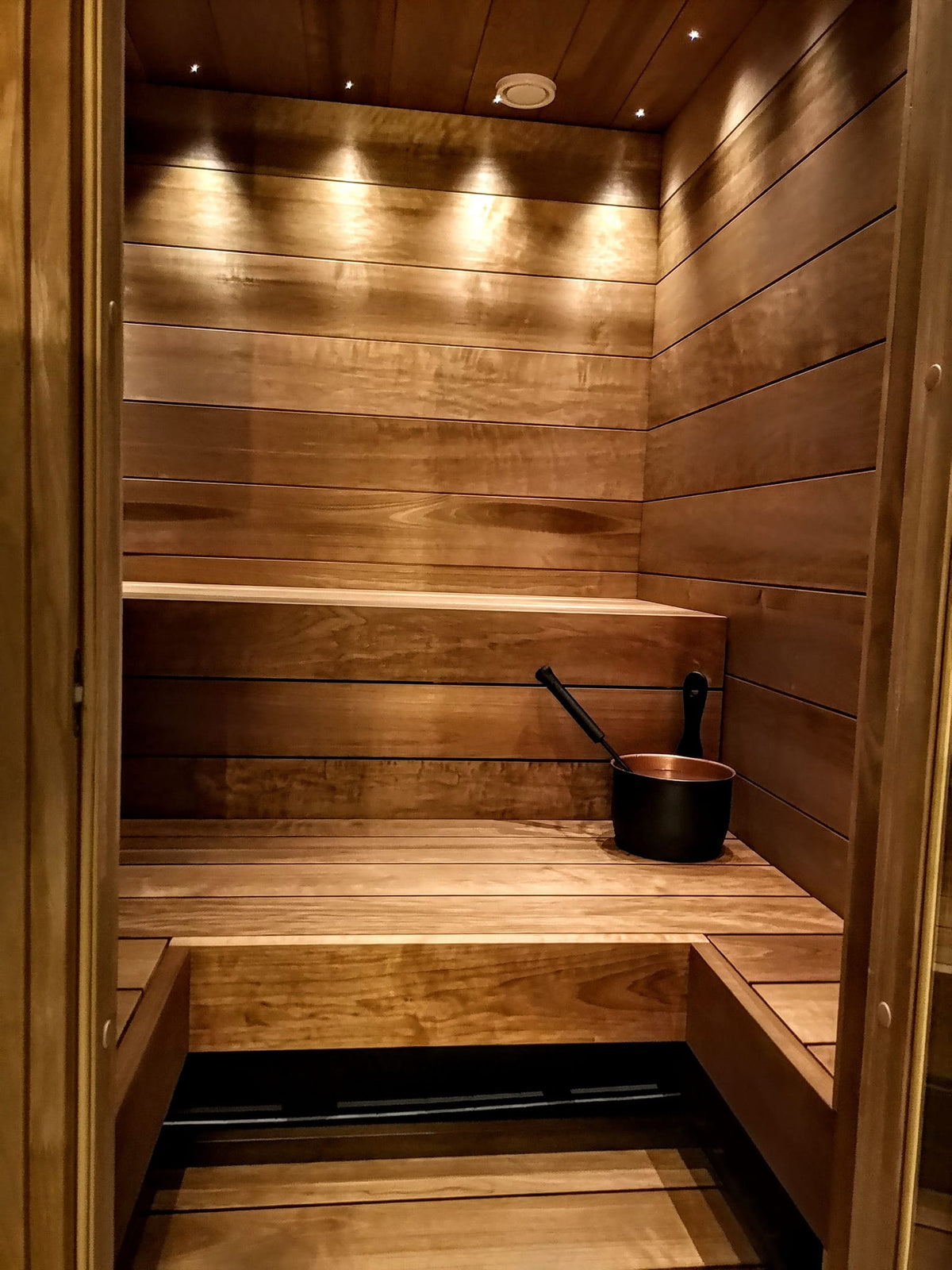 Sauna-Set Edelstahl – Eimer und Kelle in Schwarz-Kupfer – weitere Originalansicht 2