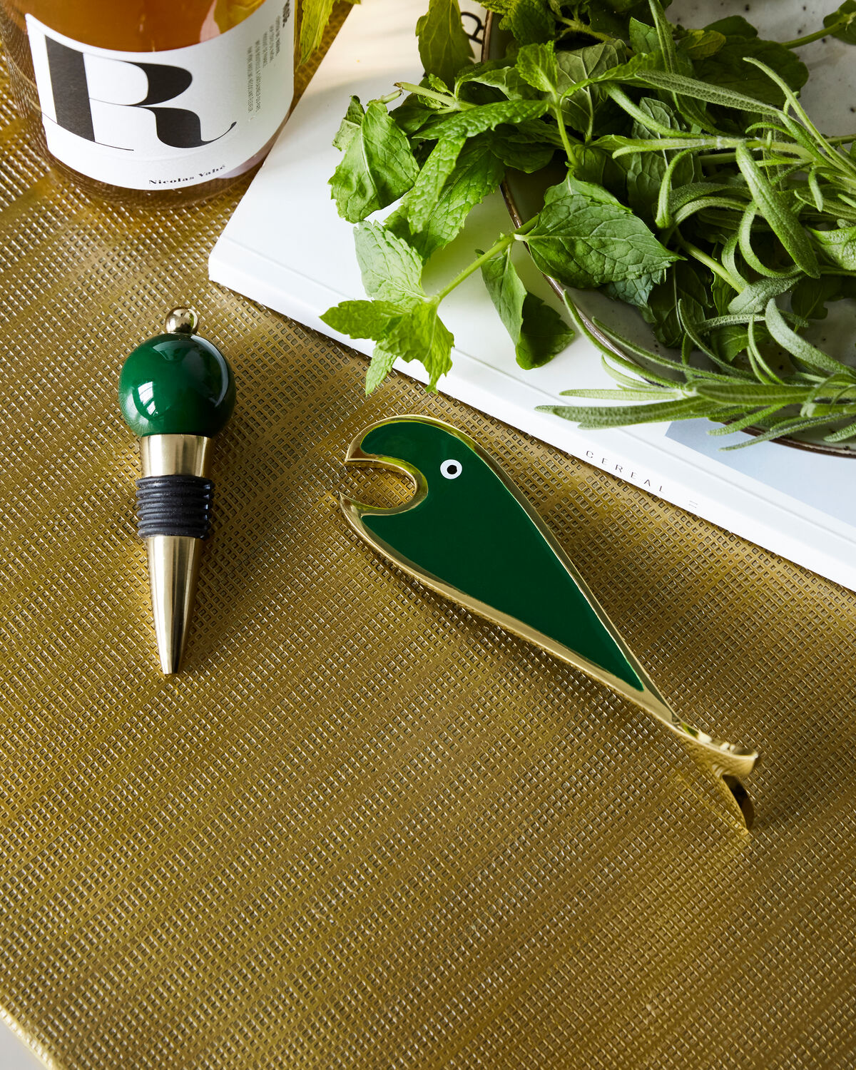 House Doctor Open Flaschenöffner & Flaschenverschluss Gold/Grün – Ansicht 2