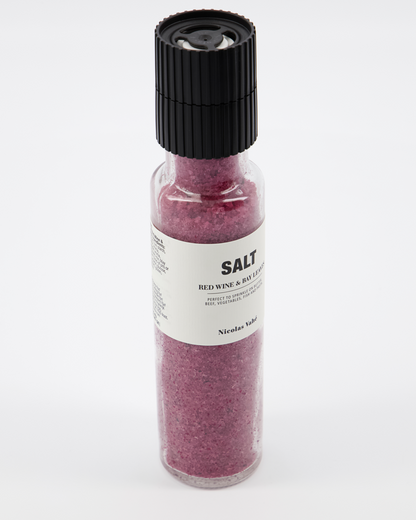 Salz mit Rotwein und Lorbeerblättern