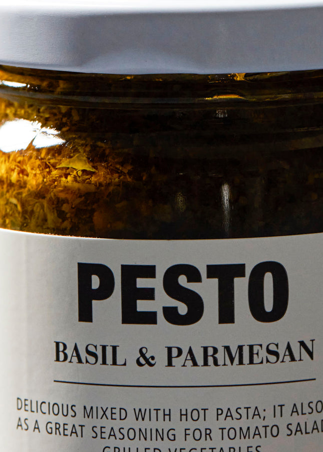 Pesto with basil &amp; Parmigiano Reggiano