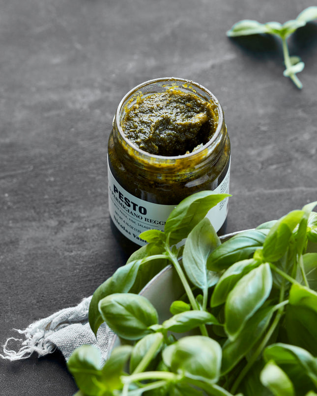 Pesto with basil &amp; Parmigiano Reggiano