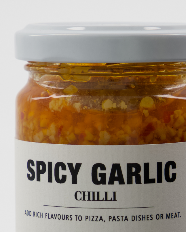 Spicy Garlic, chilli