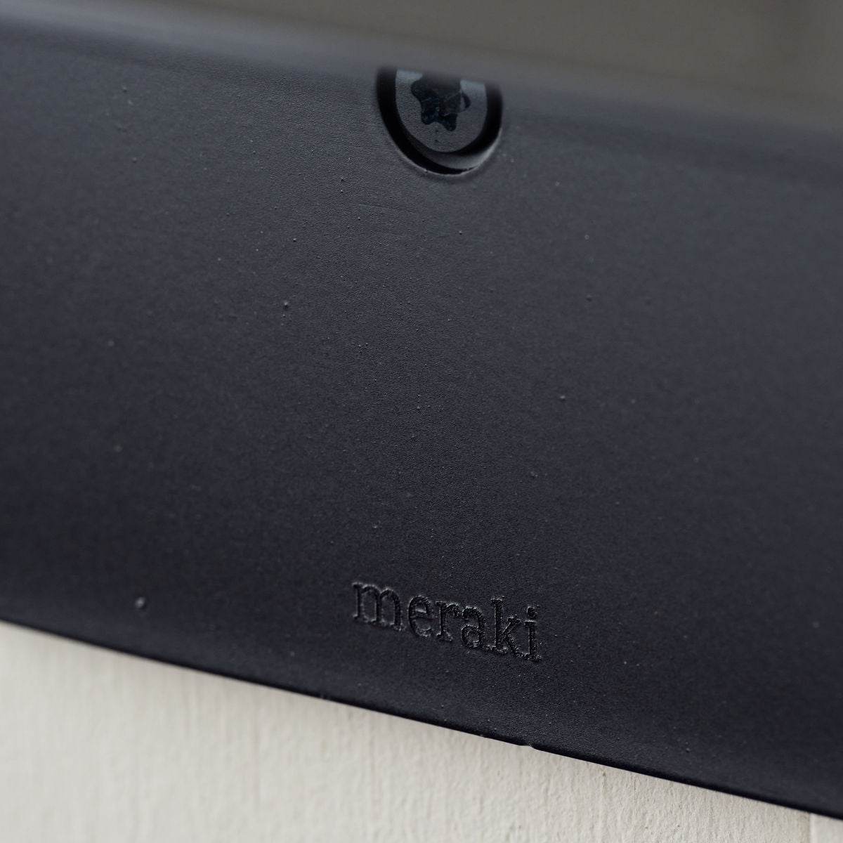 Porte-bouteilles Finition noir brossé