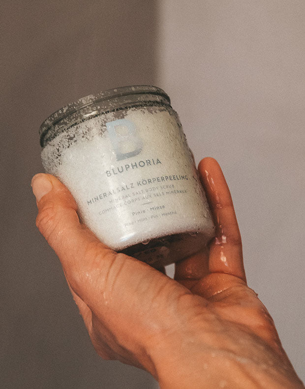 Mineralsalz Körperpeeling Pinie