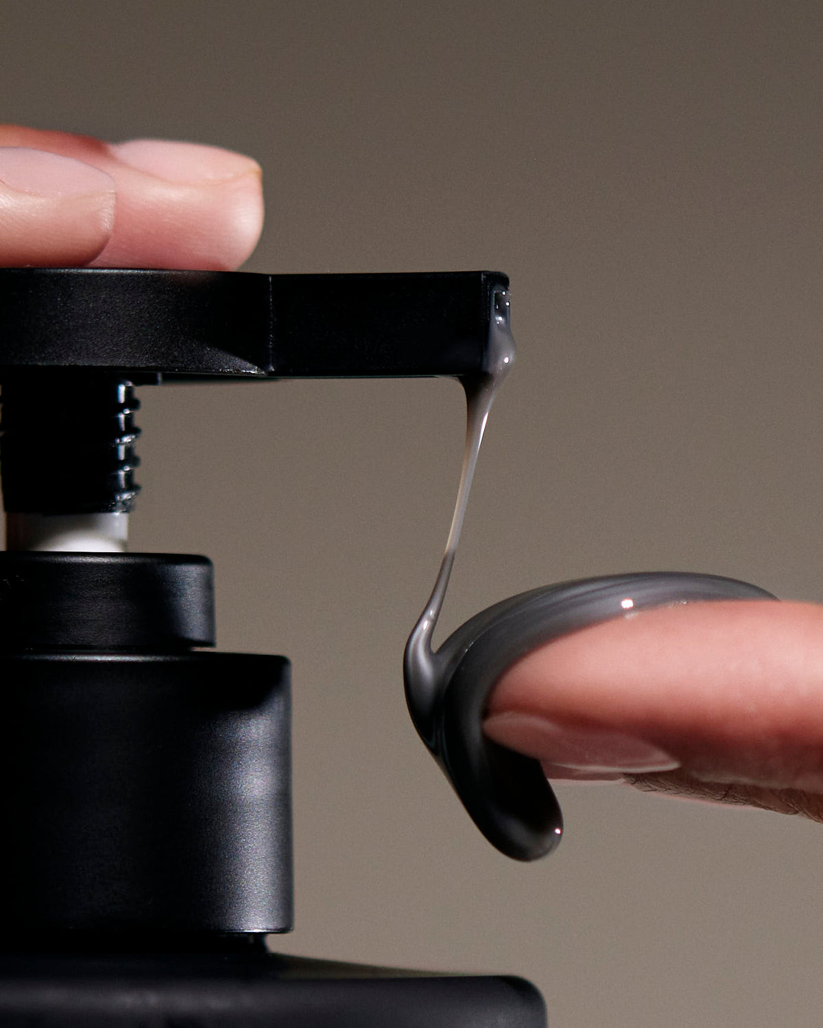 Shampoo Full Length gegen Haarbruch bei hartem Wasser