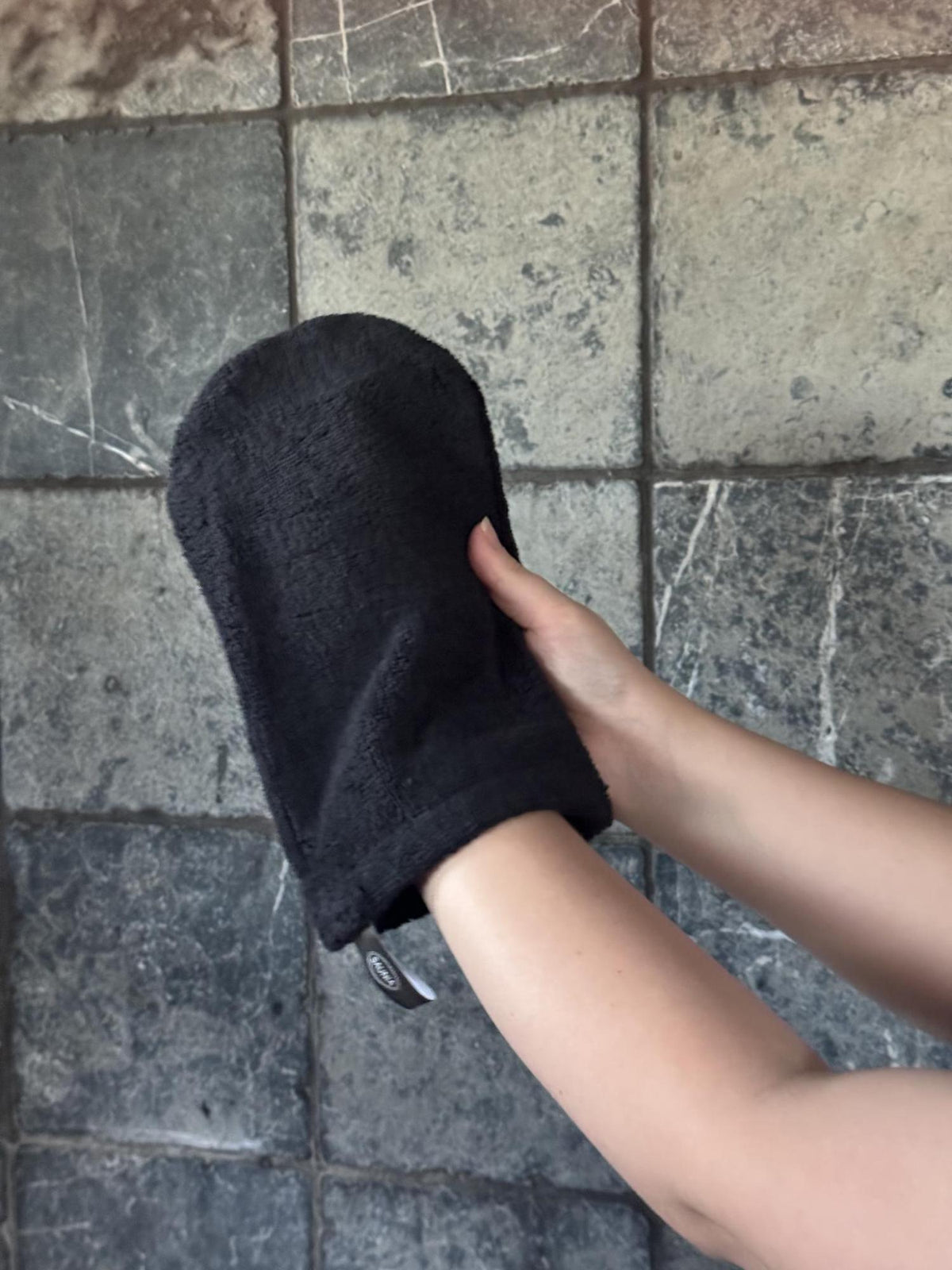 Waschhandschuh Leinenfrottee – Schwarz – weitere Originalansicht 3