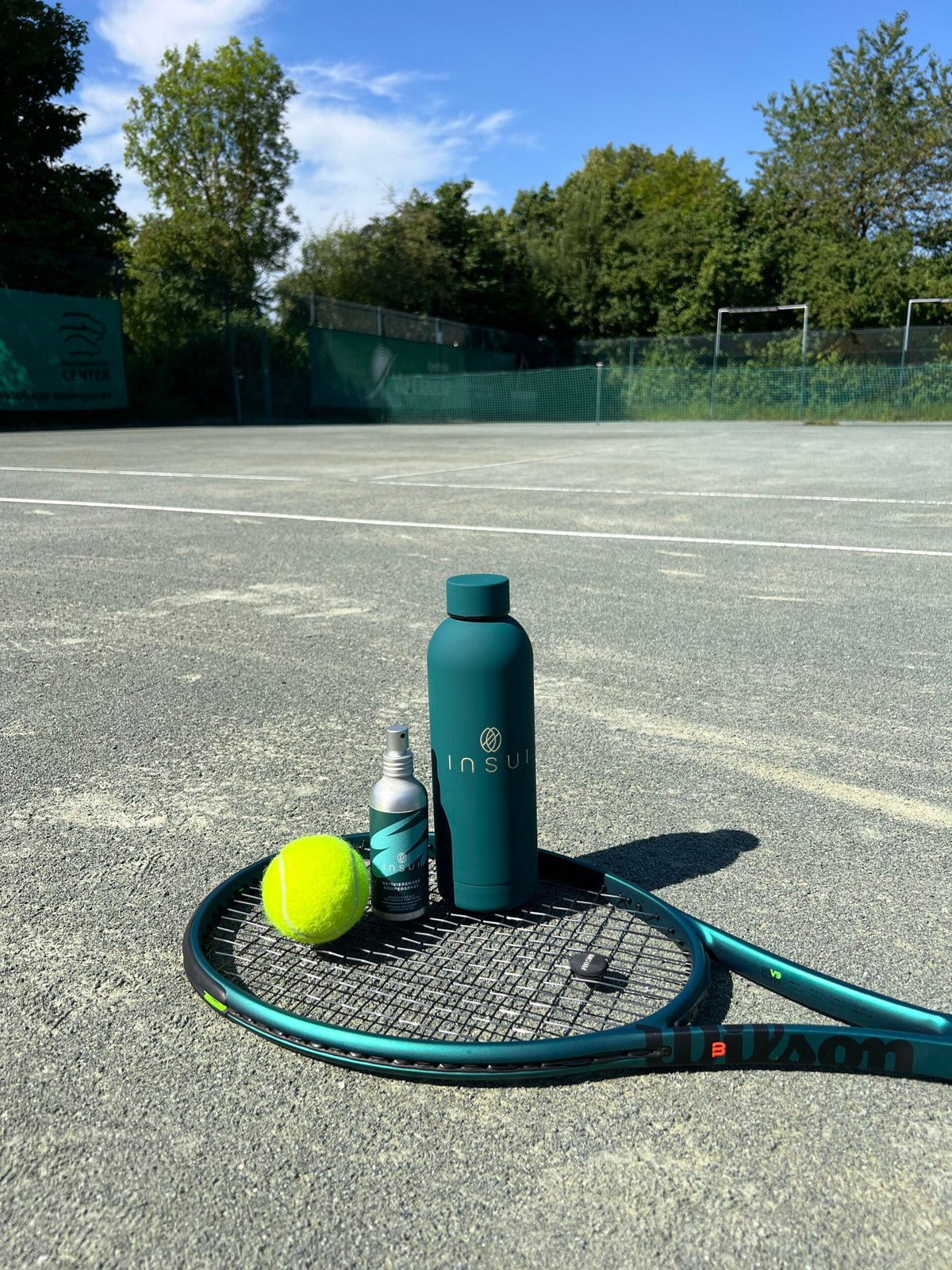 INSUI Sportpflege beim Tennis