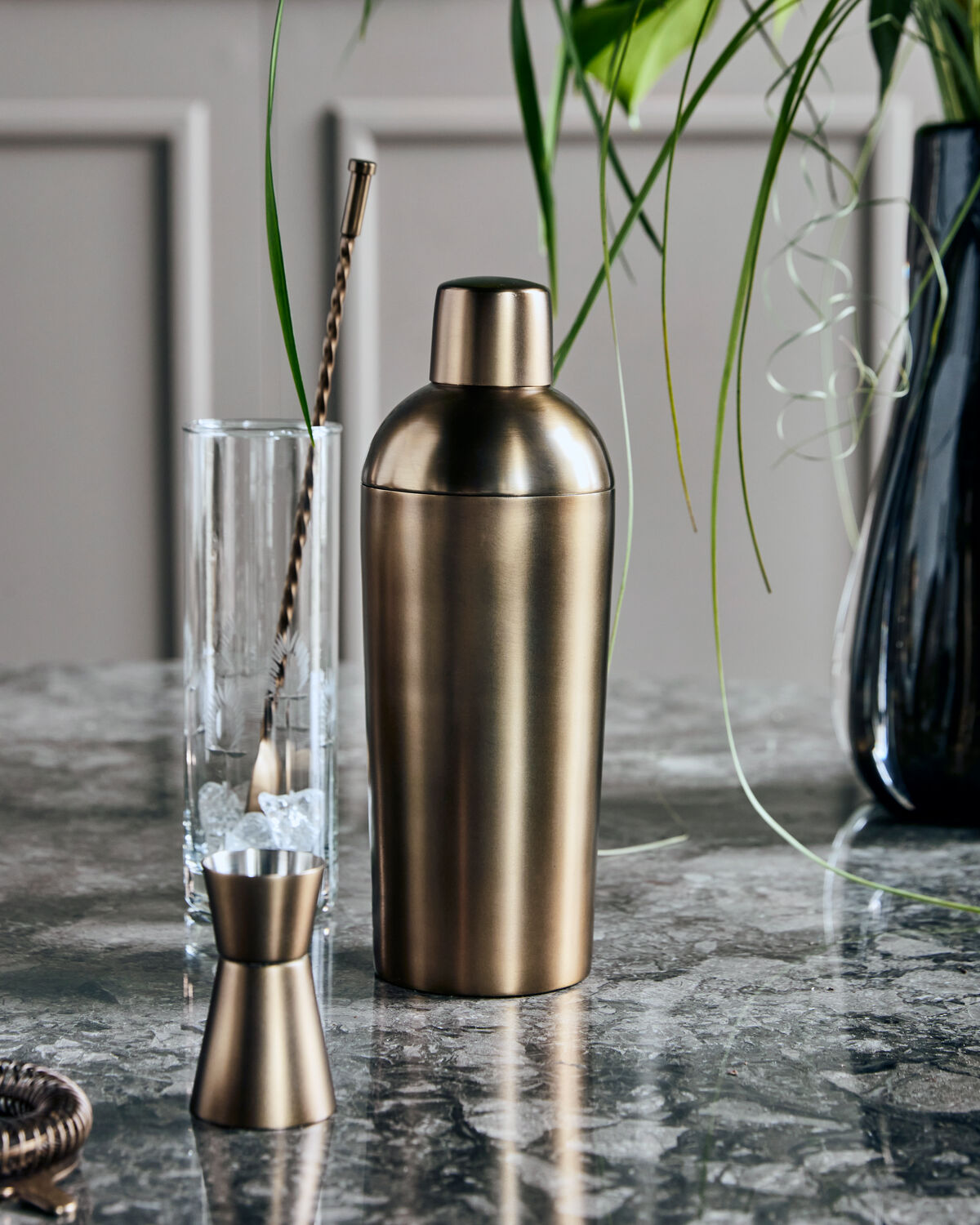 House Doctor Baar Cocktailshaker Antik-Messing, 750 ml – Ansicht 2