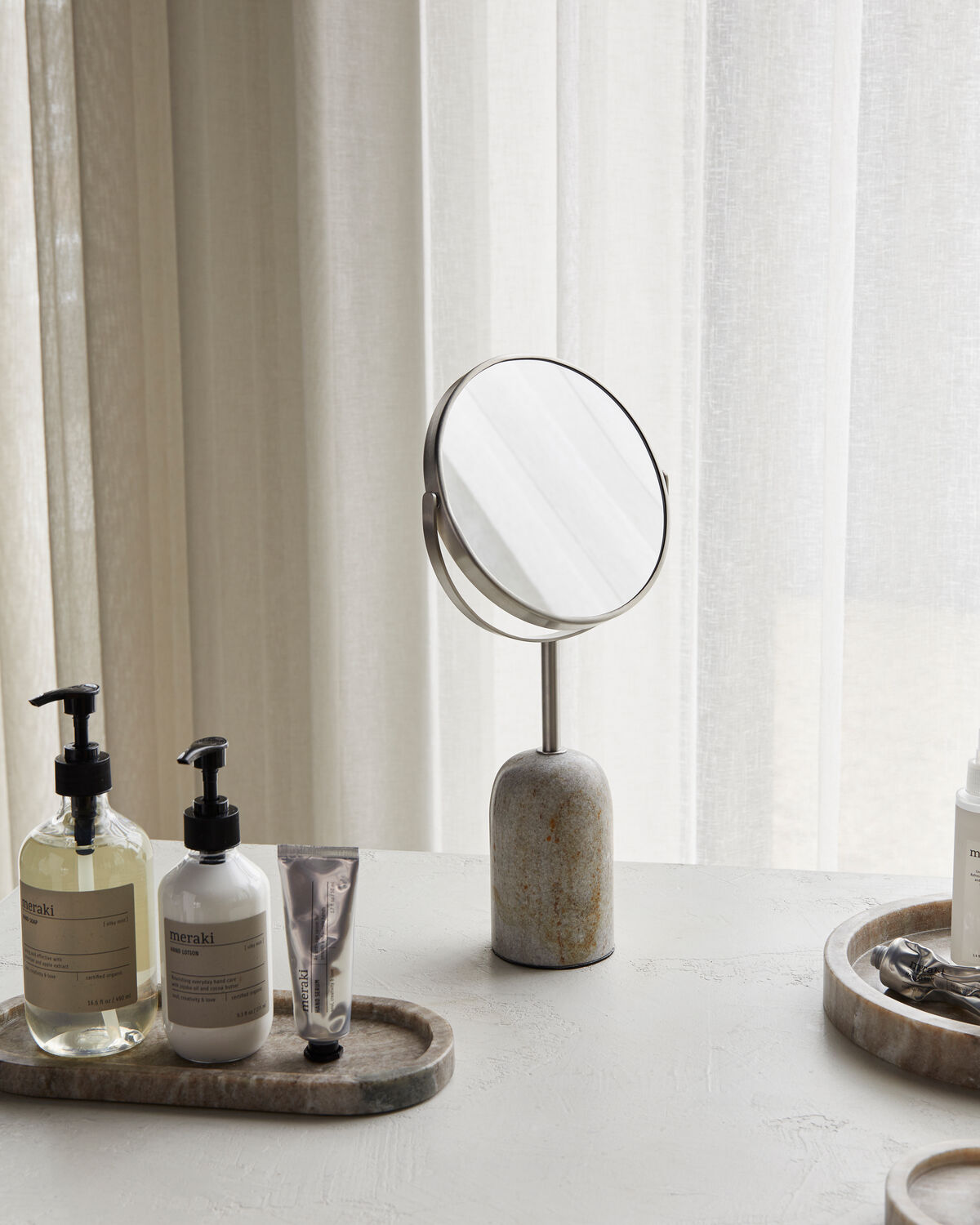 Meraki Marble Kosmetikspiegel Beige – Produktansicht
