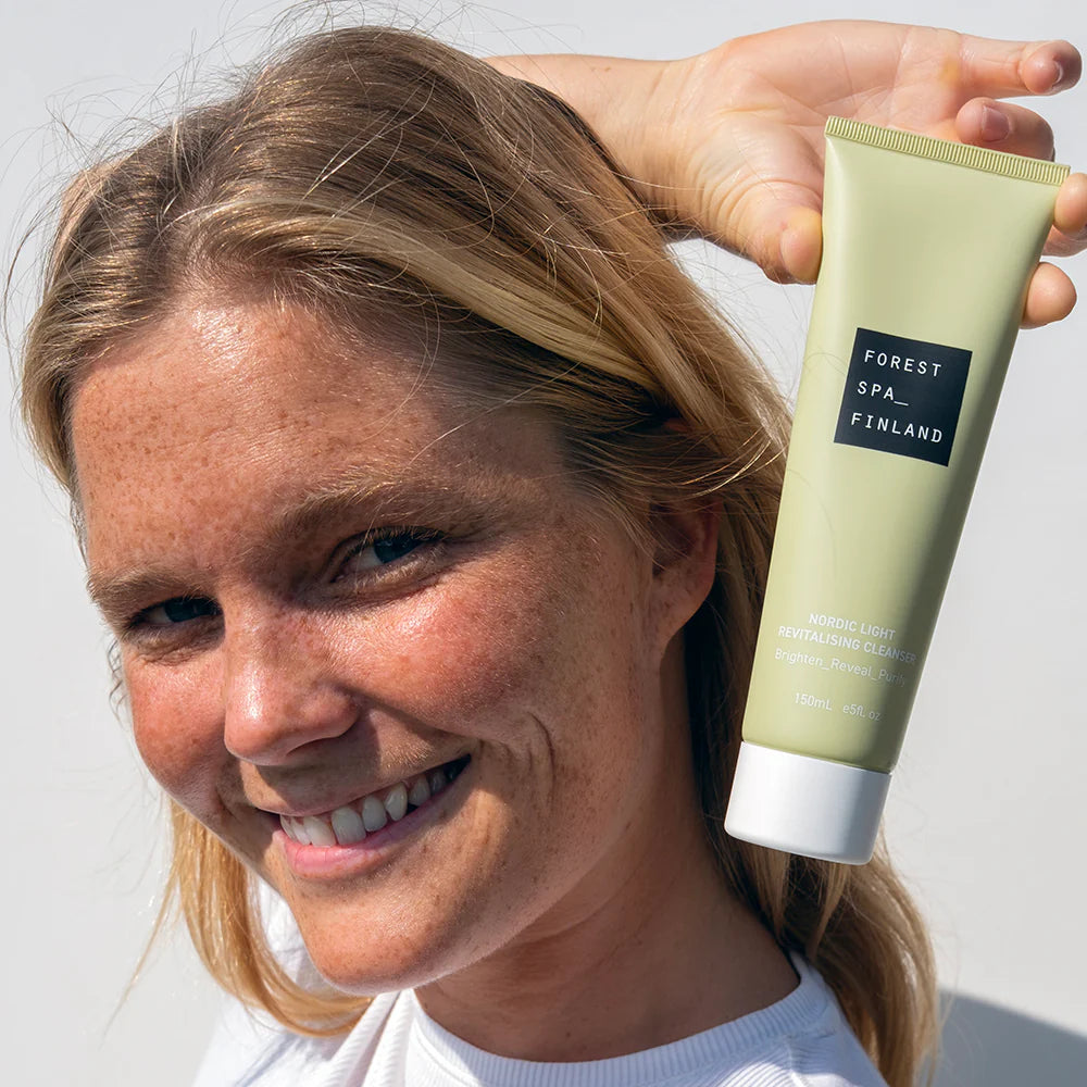 Nordic Light Revitalizing Cleanser